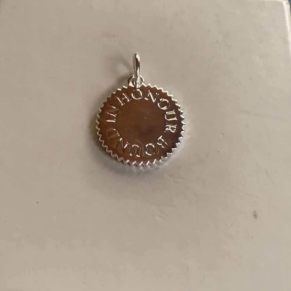 India Hicks Honour Bound Token - Silver